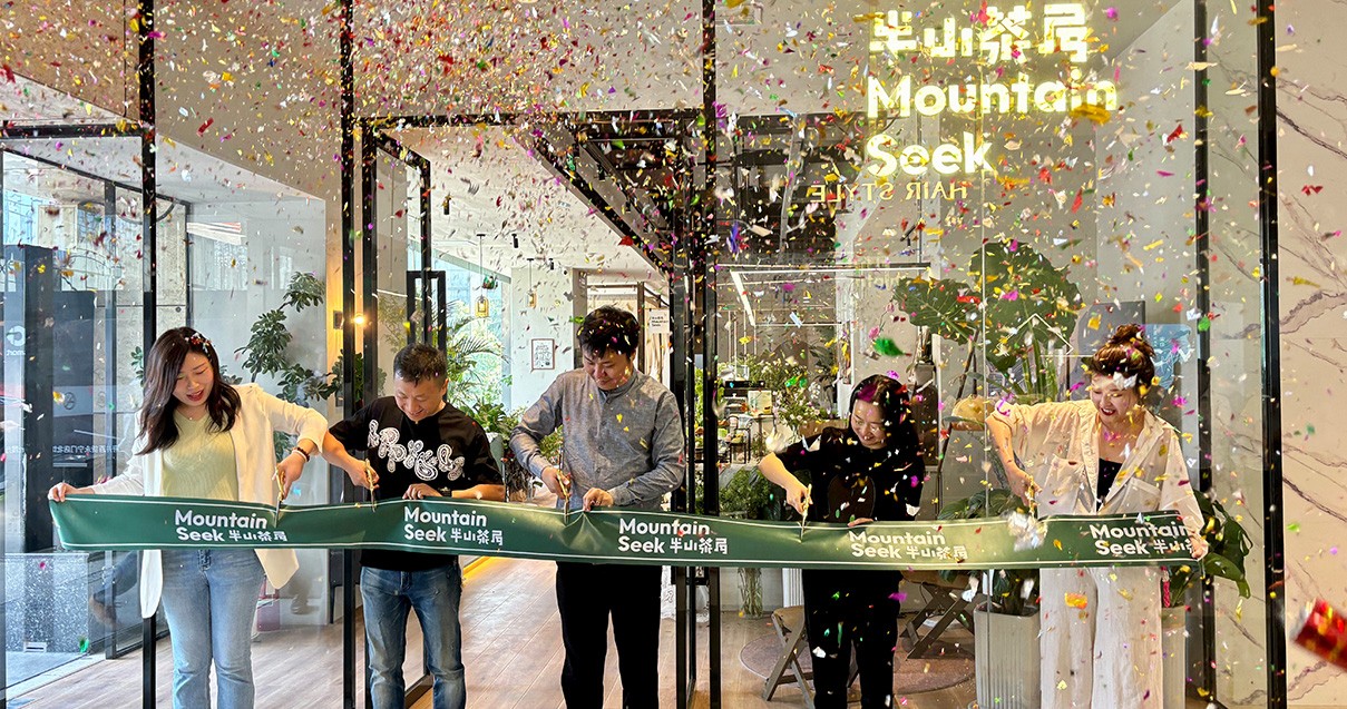 西安腾博会官网百货永宁门店