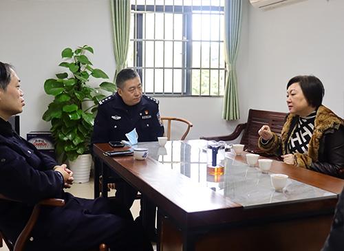 ��ǿ�������������Ǿ����ϵ